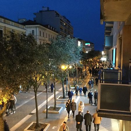 Domus Corso Umberto 18 B&B Pescara Eksteriør bilde