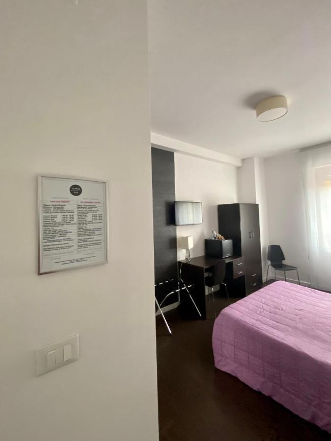 Domus Corso Umberto 18 B&B Pescara Eksteriør bilde