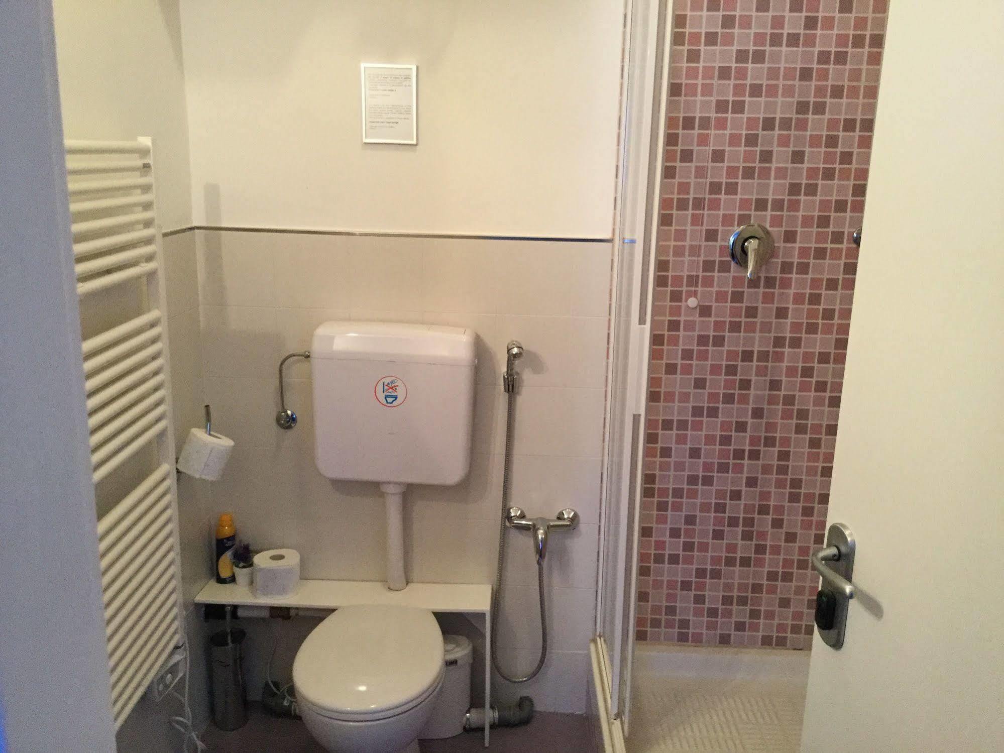Domus Corso Umberto 18 B&B Pescara Eksteriør bilde